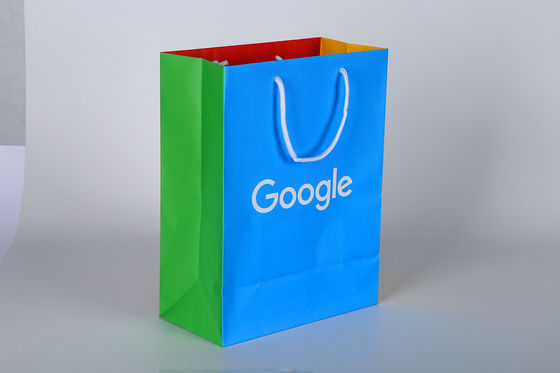 2022 desain baru Custom Printed Paper Gift Bags Dengan tali kapas