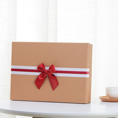 Kotak Hadiah Kertas Karet Festival Dengan Tulang Untuk Baju Dalam Wanita
