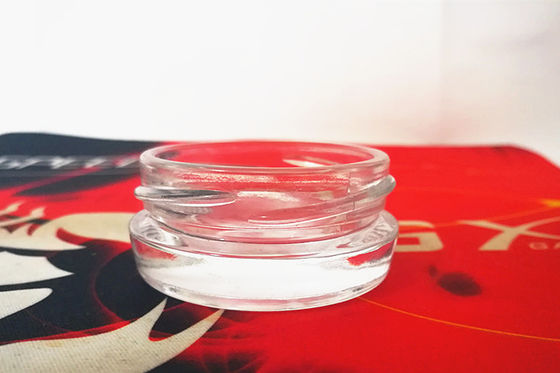 Grosir tinggi transparan 0.5oz 15-20 gram kaca caviar toples dengan tutup logam dalam warna yang berbeda