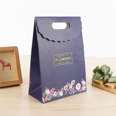 Spot UV / Hot Stamping Retail Paper Shopping Bags Candy Sweet Gift Bag Untuk Anak-anak
