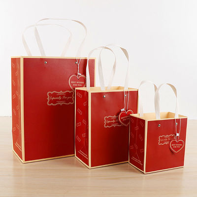 Kapasitas besar Retail kertas tas belanja carry bag Matt Laminasi permukaan Finish